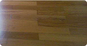 machihembrado de pumaquiro  , es una de las maderas ms usadas para pisos por sus lindas tonalidades , hebras y dureza